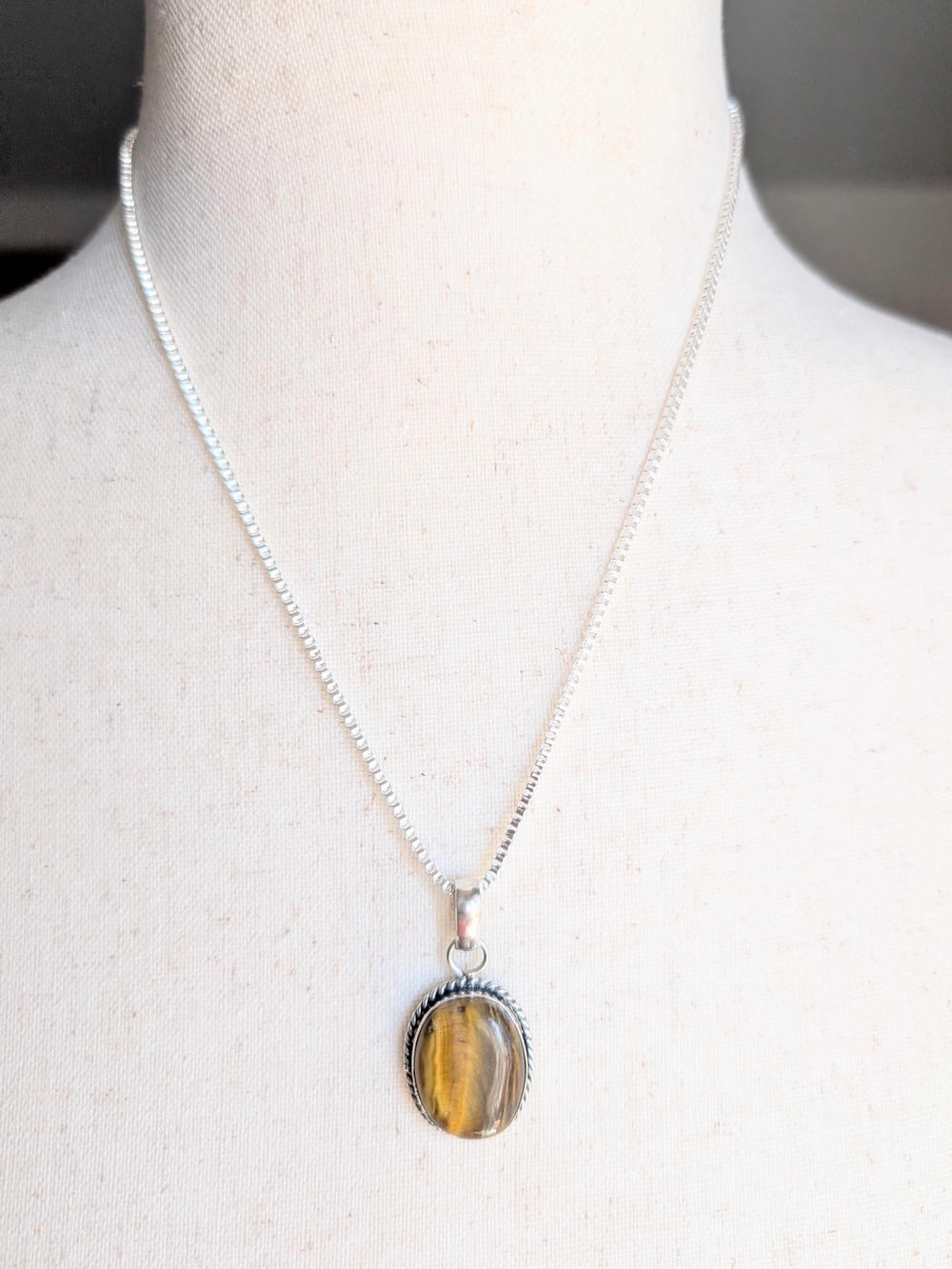 Brown & Gold color Tiger's Eye Necklace